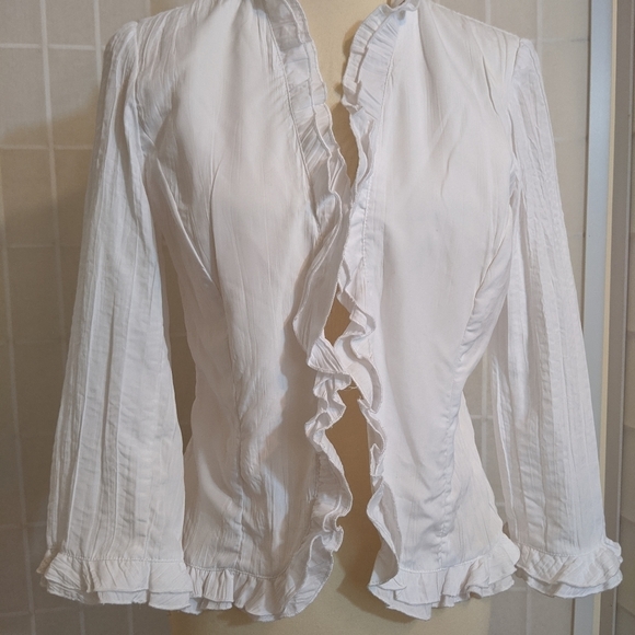 Vintage ruffled white open cardigan blazer - Picture 6 of 8